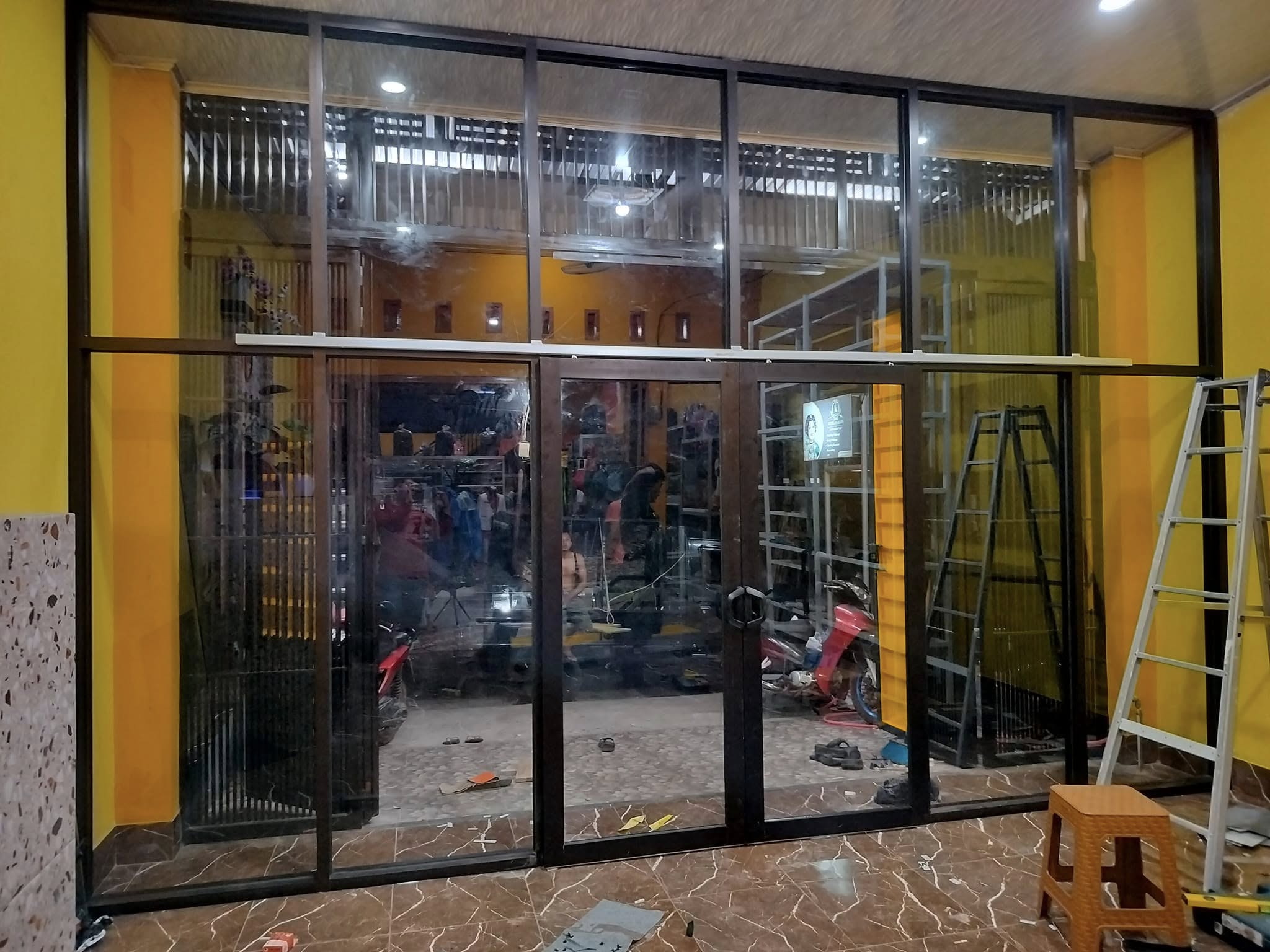 Kusen & Pintu